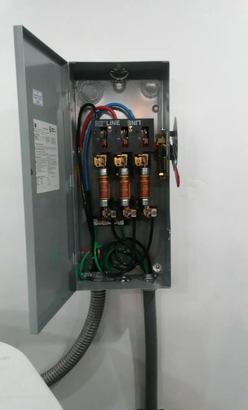 Three-phase disconnect switch installed for Electrical Wiring & Rewiring in Fairchild AFB